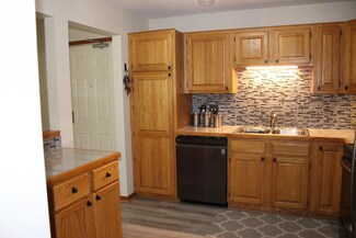 4465 Trenton Ln N Unit 107, Plymouth, MN 55442