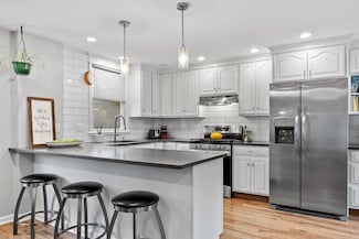 18 Berry St Unit 1, Danvers, MA 01923