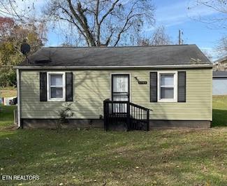 2765 Ontario St, Knoxville, TN 37914