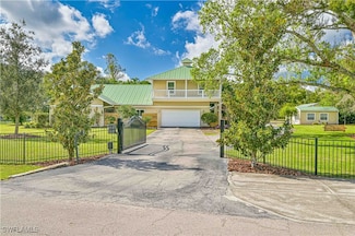 4240 Ellis Rd, Fort Myers, FL 33905
