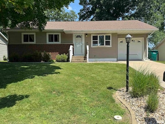 326 Dundee Rd, East Peoria, IL 61611