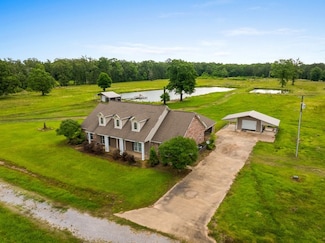991 Hazmuka Rd, Pineville, LA 71360