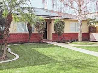 308 W Artesia St, Pomona, CA 91768