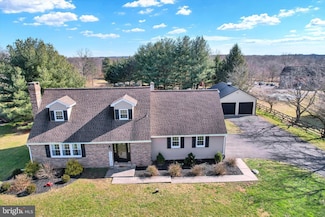 210 Sunset Rd, Schwenksville, PA 19473