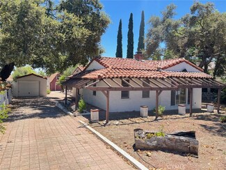 920 Alamosa Dr, Claremont, CA 91711