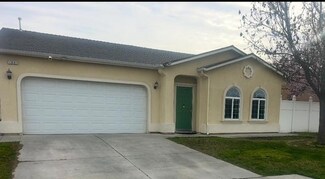 13041 Aspen St, Parlier, CA 93648