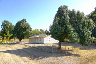 221 N Craig St, Mulhall, OK 73063