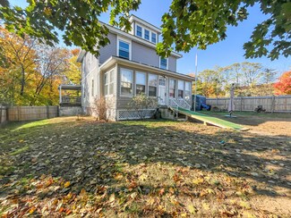 869 Sabattus St, Lewiston, ME 04240