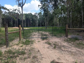7453 Clark Rd, Plantersville, TX 77363