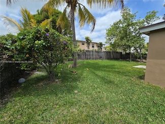 724 SW 7th Terrace Unit 1-2, Hallandale Beach, FL 33009