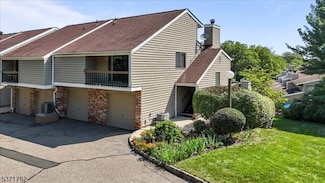 16 Westway, Clinton, NJ 08809