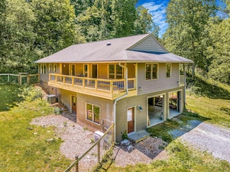 276 Morgan Branch Rd, Marshall, NC 28753