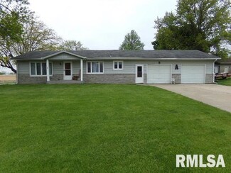 620 E 6th St, Wilton, IA 52778