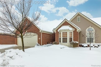 1104 Andover Cir Unit 92, Commerce Township, MI 48390