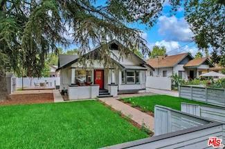 1797 N Summit Ave, Pasadena, CA 91103