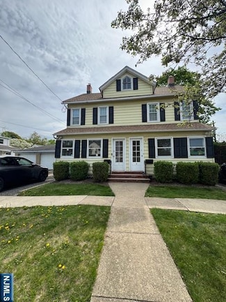 5 Stiles Ave, Morris Plains, NJ 07950