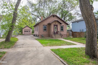 827 N 13th St, Bismarck, ND 58501