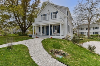 292 Stage Harbor Rd, Chatham, MA 02633