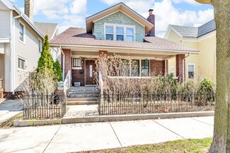 925 Villa St, Racine, WI 53403