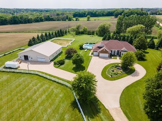62539 185th Ave, Dodge Center, MN 55927