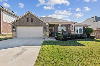 1928 Angein Ln, Fort Worth, TX 76131