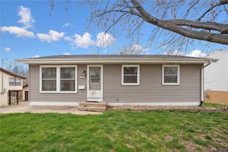 960 Linnview Dr, Marion, IA 52302