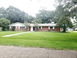 303 N Wilson Ave, Kaplan, LA 70548