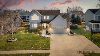 932 Foxpointe Dr, Sycamore, IL 60178