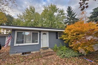 262 Woodlark Dr, Galesburg, MI 49053