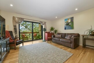 41 Centre St Unit 408, Brookline, MA 02446