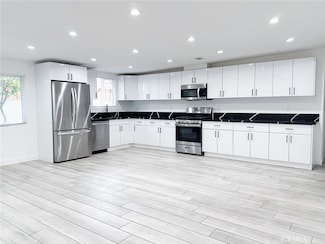 8226 Webb Ave Unit 3, North Hollywood, CA 91605