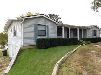 14767 Lakeside Dr, Excelsior Springs, MO 64024
