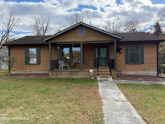 220B Center St, Tuckerton, NJ 08087