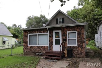 122 N Waverly Ave, West Peoria, IL 61604