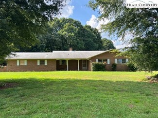 115 Stamey Payne Ln, Hiddenite, NC 28636
