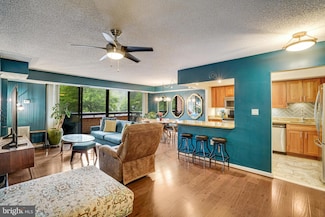 2230 George C Marshall Dr Unit 228, Falls Church, VA 22043