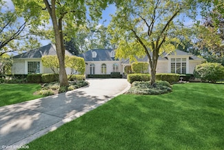 208 Saint Michael Ct, Oak Brook, IL 60523