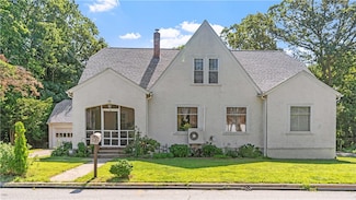 75 Read Ave, Lincoln, RI 02865
