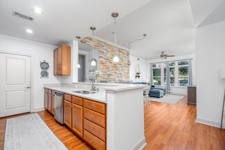 135 Pier View St Unit 105, Daniel Island, SC 29492