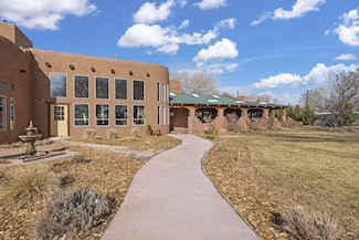 230 Calle Valle Serrano, Bernalillo, NM 87004