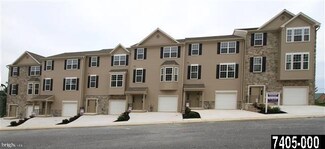 7 Jay Cir Unit 904, Lemoyne, PA 17043