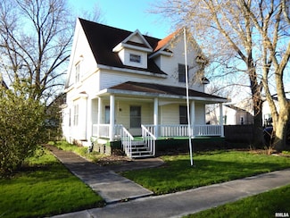 201 W Market St, Colchester, IL 62326