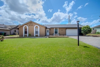 987 Trumbull St, Deltona, FL 32725