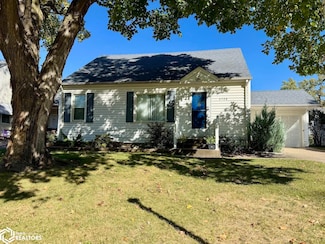 2728 Sunnyside Ave, Burlington, IA 52601