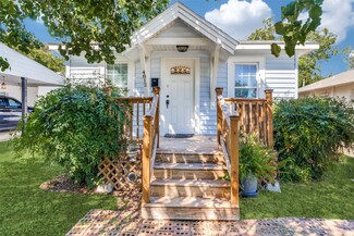4812 Calmont Ave, Fort Worth, TX 76107