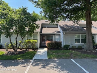 133 Sunnymede St, Englishtown, NJ 07726