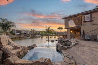 22571 Canyon Lake Dr N, Canyon Lake, CA 92587