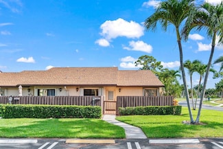 817 Sky Pine Way Unit H, Greenacres, FL 33415