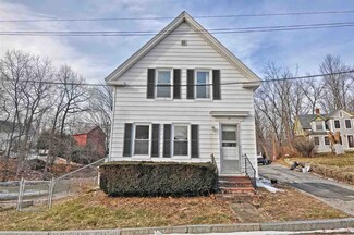 14 Bunker St, Farmington, NH 03835
