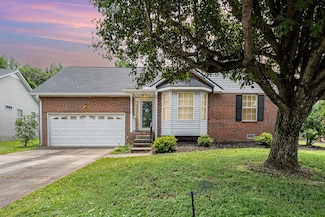 2035 Waterford Dr, Old Hickory, TN 37138